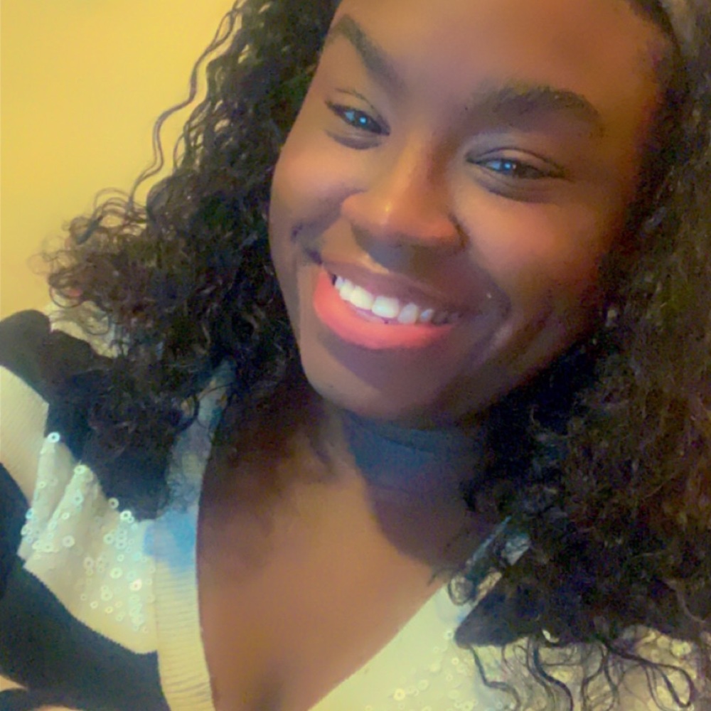 Meet your Posher, Toyea
